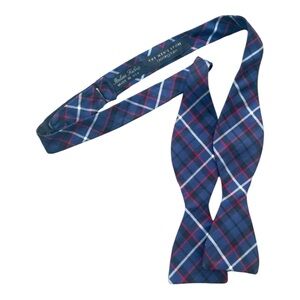 BLOOMINGDALES The Men’s Store adjustable blue plaid bow tie